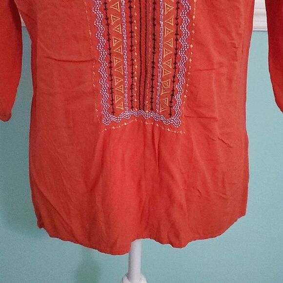 One World Red Orange Embroidered 3/4 Sleeves Boho Peasant Top - Picture 4 of 11